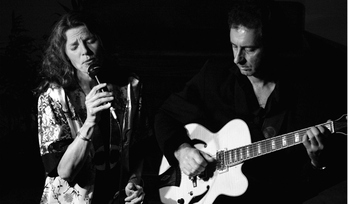 Robin Adler and Dave Blackburn Live at Zeffirellis Jazz Bar