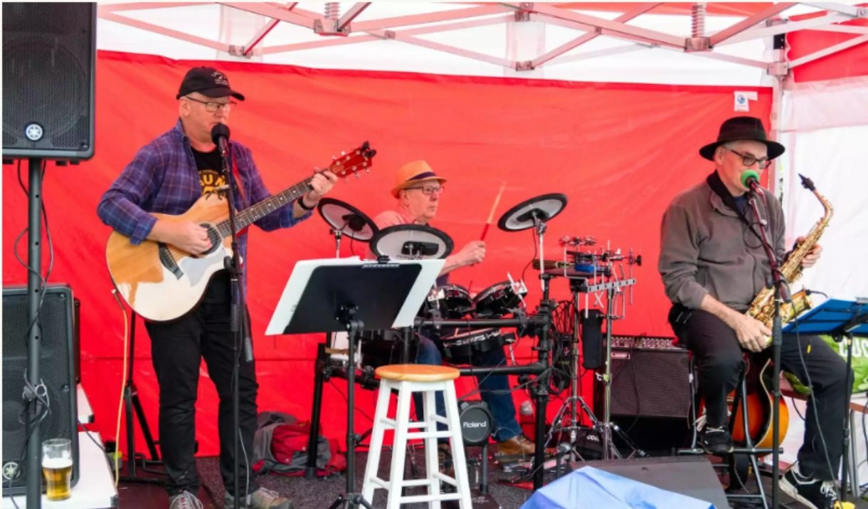 Live Music at The Swan - Men in Hats