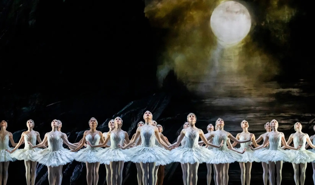 Royal Opera House: Swan Lake