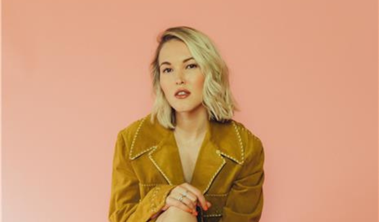 singer posing for a promotion image