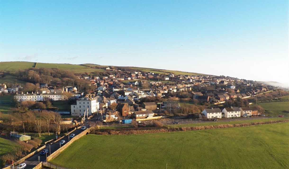 St Bees Village. Photo: Doug Sim, CC BY-SA 3.0 <https://creativecommons.org/licenses/by-sa/3.0>, via Wikimedia Commons