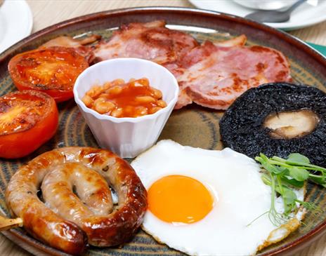 Breakfast at Turntable cafe