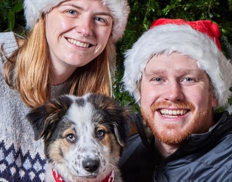 Santa Paws Festive Photo Studio