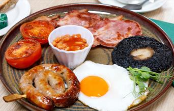 Breakfast at Turntable cafe