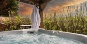 Scenery Hill Hideaways - Hot tub