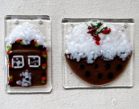 Fused Glass Christmas Decorations with Roxanne Denny