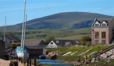 Black Combe - Photo by Mark Winterbourne from Leeds. West Yorkshire, United Kingdom / CC BY (https://creativecommons.org/licenses/by/2.0)