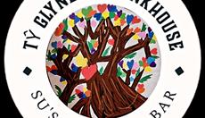 Ty Glyndwr Bunkhouse & Su's Cocktail Bar