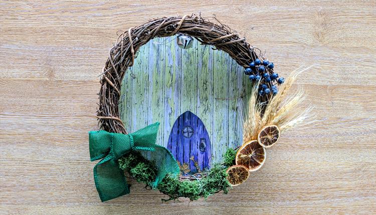 Enchanted Wreath Workshop / Gweithdy Torch Hudolus