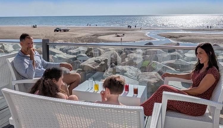 Lyons Sunnysands Holiday Park