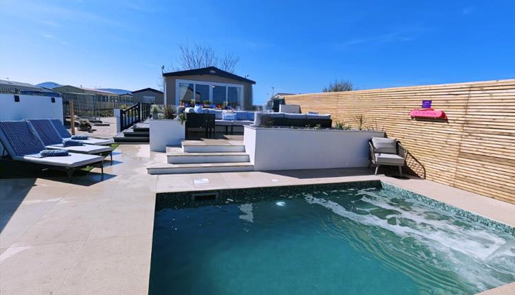 Whitehouse Leisure Park