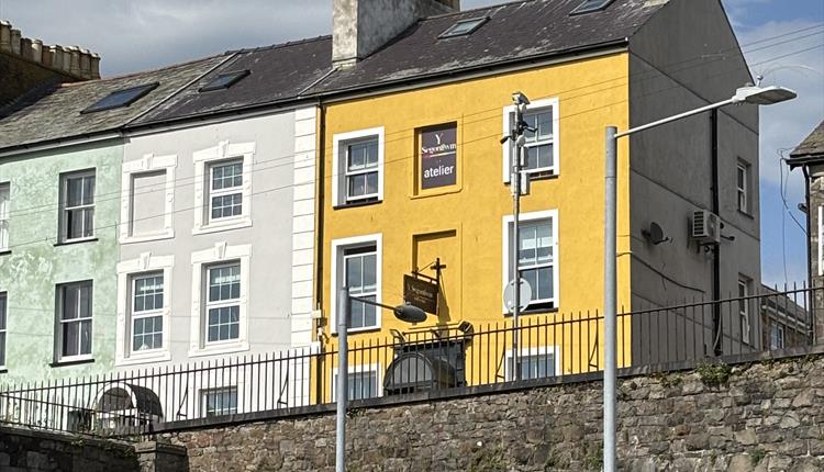 Life Full Colour Art Gallery