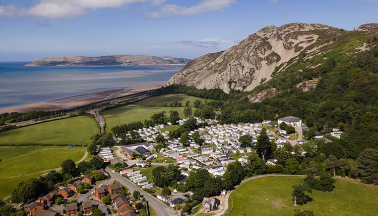 Lyons Pendyffryn Hall Holiday Park