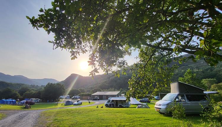 Cae Du campsite and moutain view