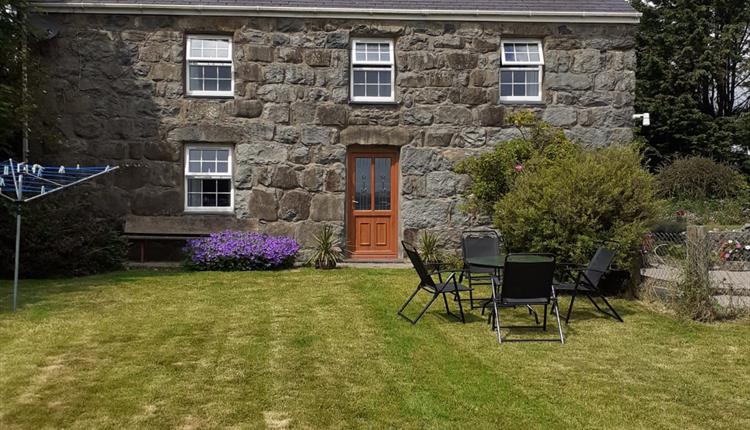 gaerwen farm cottages