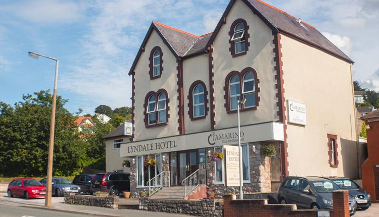 lyndale hotel old colwyn