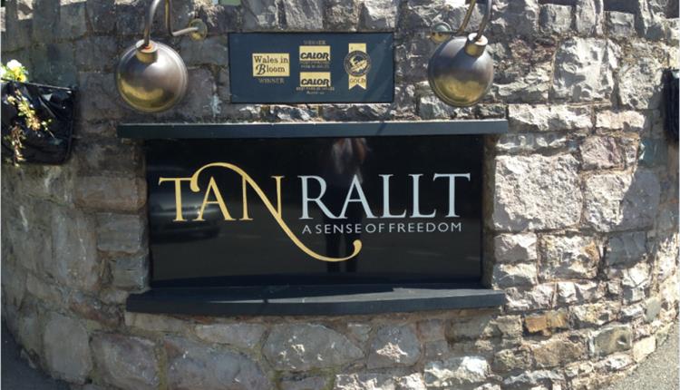 Tan Rallt Caravan Park