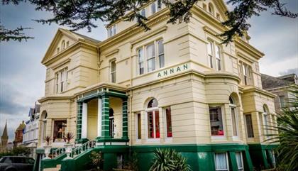 Annan Hotel
