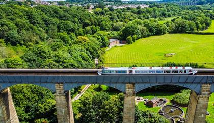 Little Star boat trips across the Pontcysyllte Aqueduct