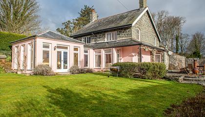 photo of Eisteddfa country house sleeping 10 guests near Criccieth