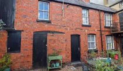 Courtyard Cottage