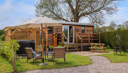 Bryniau Clwyd Glamping Retreat