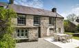 Plas Lligwy Cottage is a pleasant three-bedroomed holiday cottage, originally part of the original larger Plas Lligwy farmhouse. Set on Plas Lligwy fa