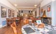 padarn hotel 1085 restaurant