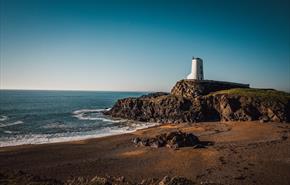 twr mawr llanddwyn island