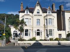Bryn Derwen B&B