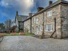 photo of Eisteddfa country house large group self catering accommodation