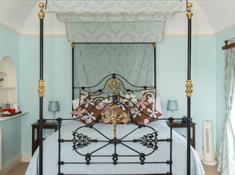 Tyddyn Llan Restaurant with Rooms
