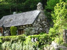 Ugly House Tearoom at Ty Hyll