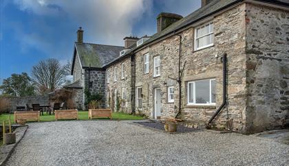 photo of Eisteddfa country house large group self catering accommodation