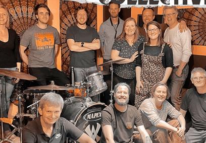 An image of The Saviours band members