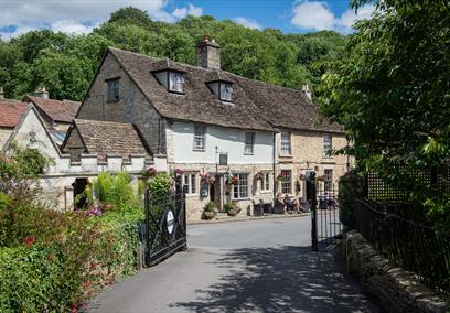 Christmas Day Lunch in Castle Combe