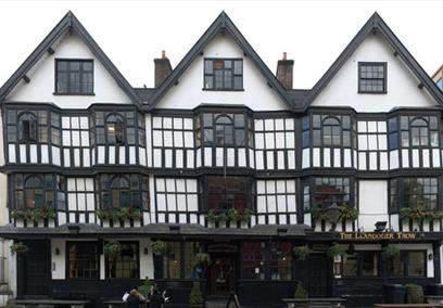 Haunted and Hidden Bristol Walk & Haunted Pub Stopping Tour
