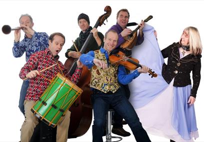 Maddy Prior & The Carnival Band