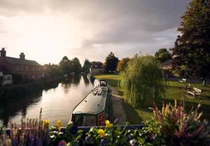 canal boats