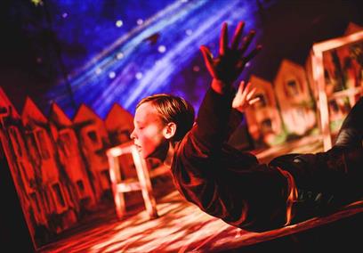 Family Theatre: Tessa Bide Company - 'Perfect'