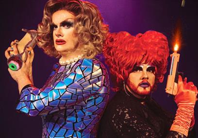 2 drag queens back to back