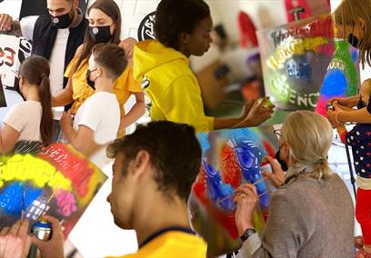 'Introducing Stencil Art' Spray Sessions with Where The Wall
