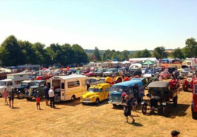 Market Lavington Vintage Meet Family Fun Weekend