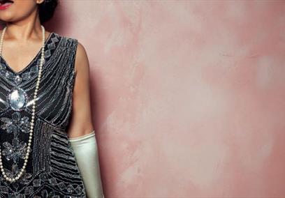 Woman in 1920s dress