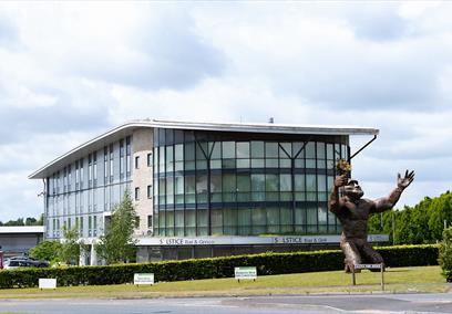 Holiday Inn Salisbury - Stonehenge