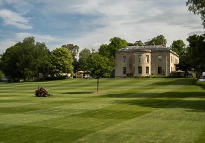 Bishopstrow Hotel & Spa