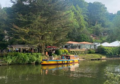 Bands at Beeses with Bristol Ferry