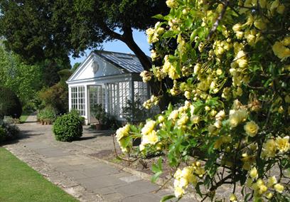 The Courts Garden - National Trust