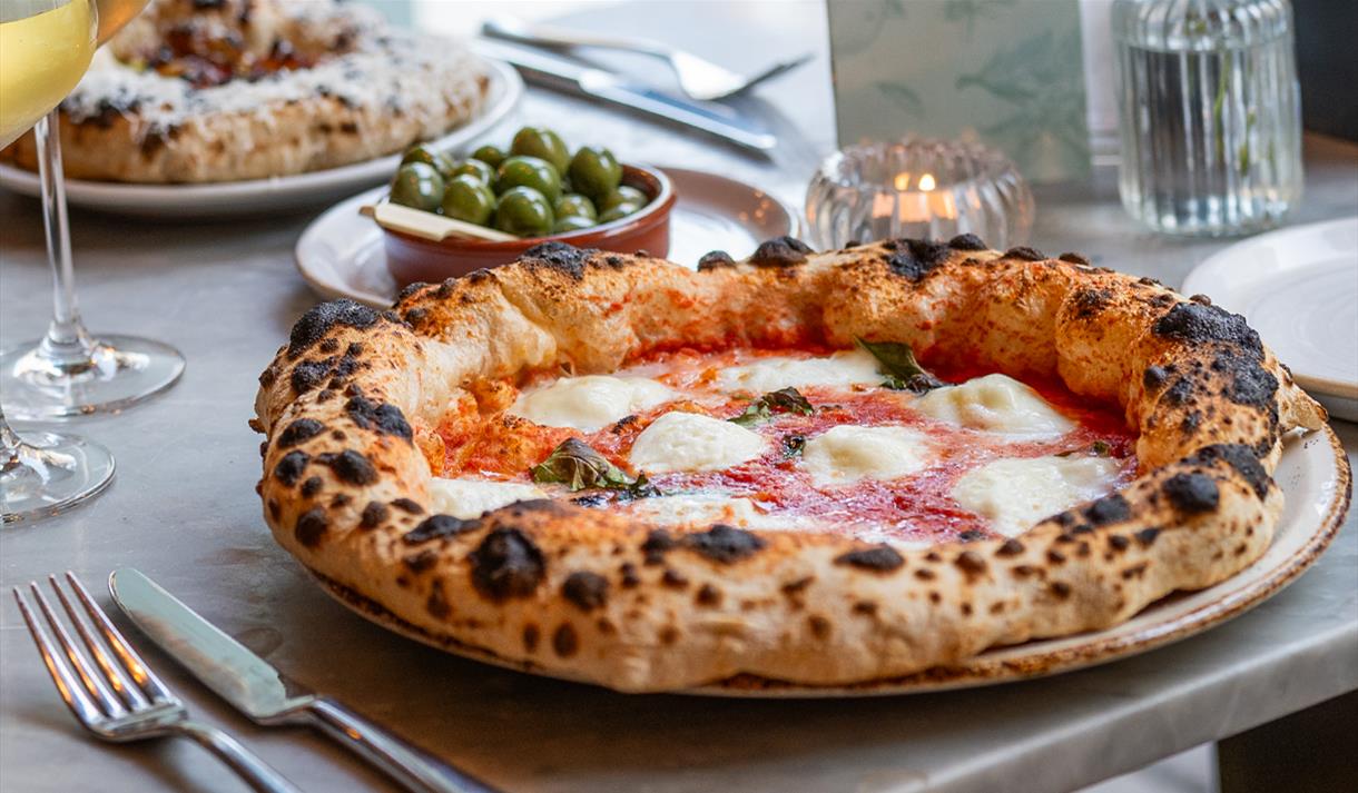 Margarita pizza