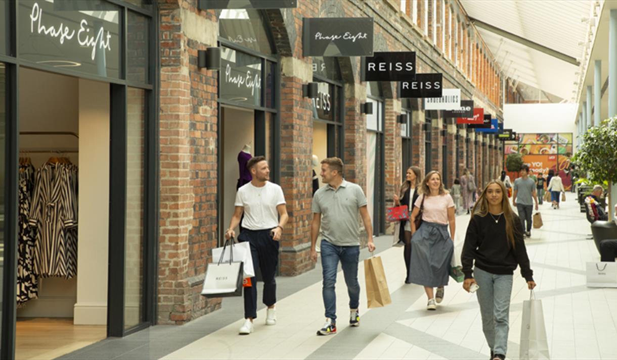 Reiss 2024 designer outlet